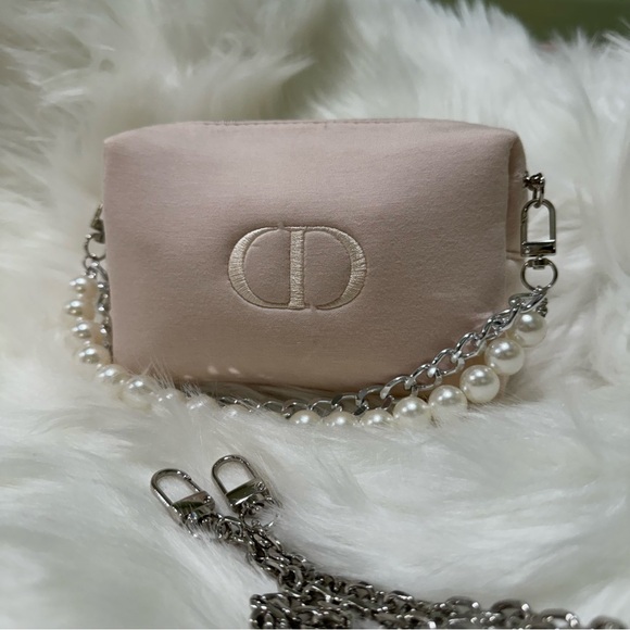 Dior Baby Pink Cosmetic pouch with crossbody chain - Picture 5 of 15